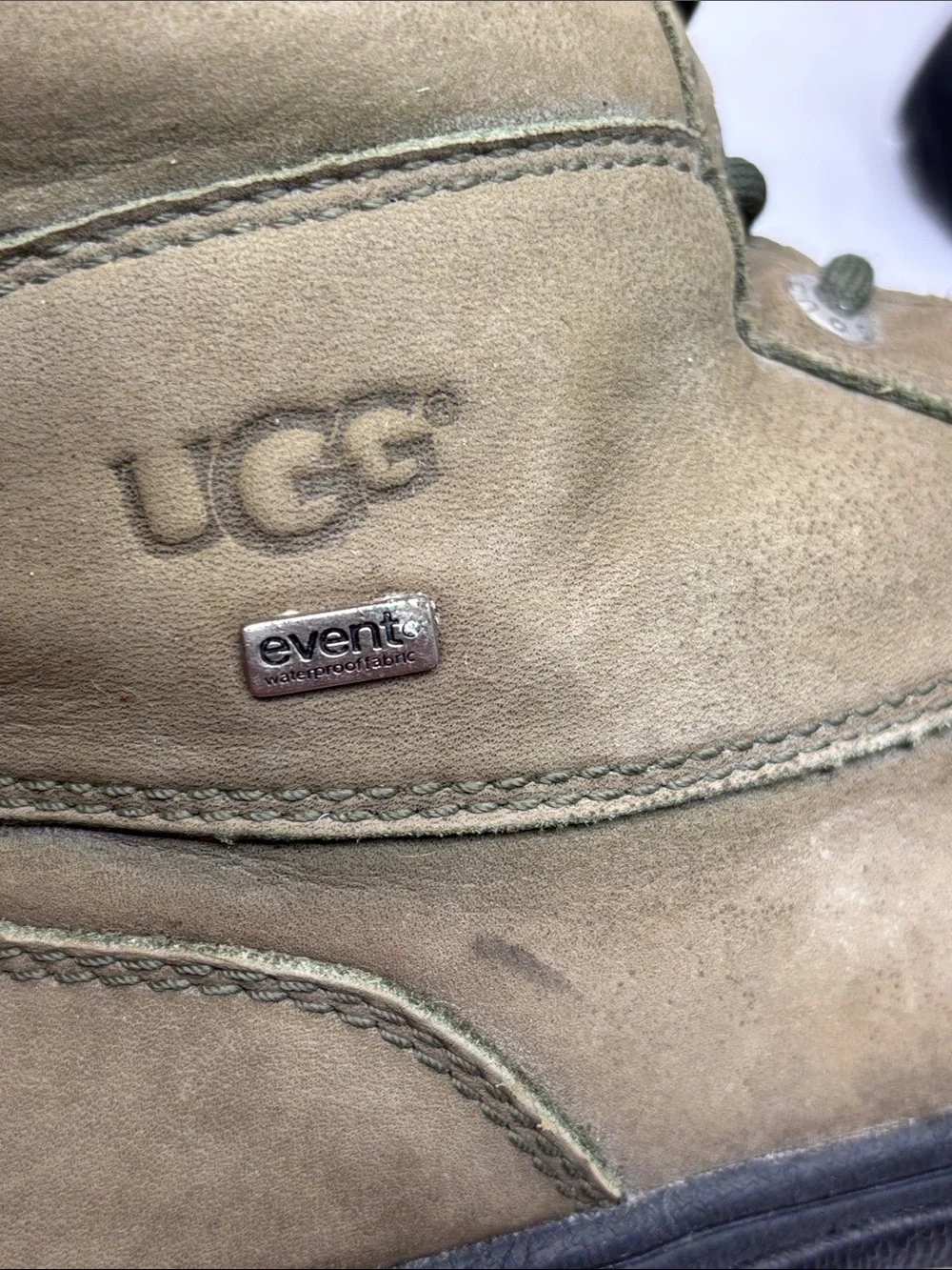 UGG Event Natural Shearling Lined Boot Interior, size 9